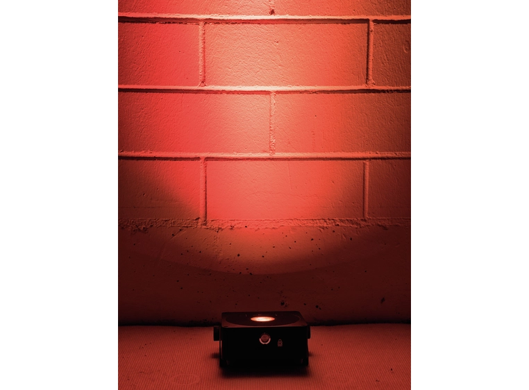 EUROLITE AKKU IP Flat Light 1 cr 