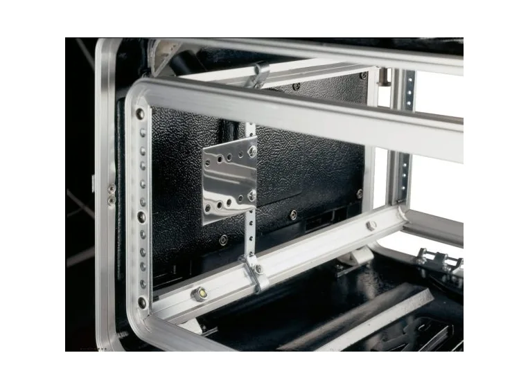 Gator G-SHOCK-16L 16U ATA Molded PE Shock Rack w/ Rubber 