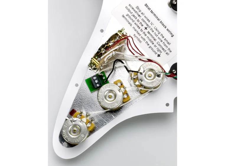 DiMarzio FG2108WA9 Pre-wired Pickguard Strat, Paul Gilbert 