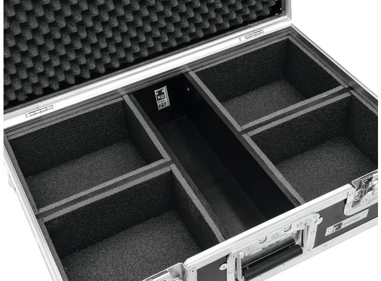 ROADINGER Flightcase 4x LED IP PAR 3x12W HCL 