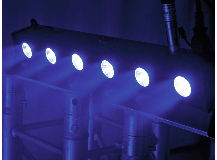 Eurolite LED BAR-6 QCL RGBA Bar 