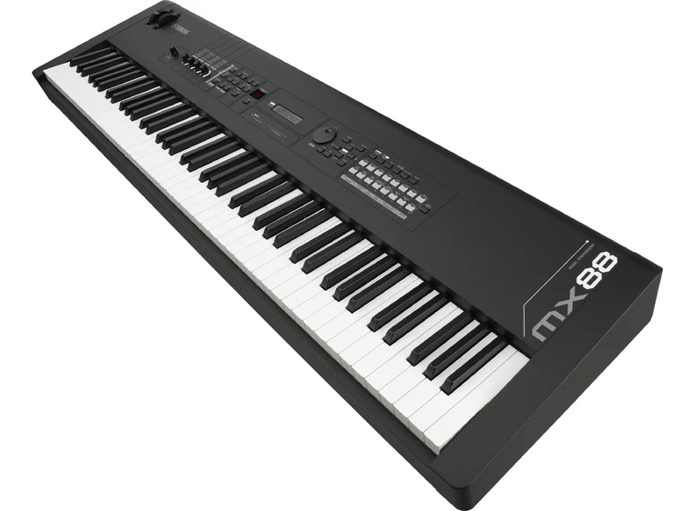 Yamaha MX 88 synthesizer 