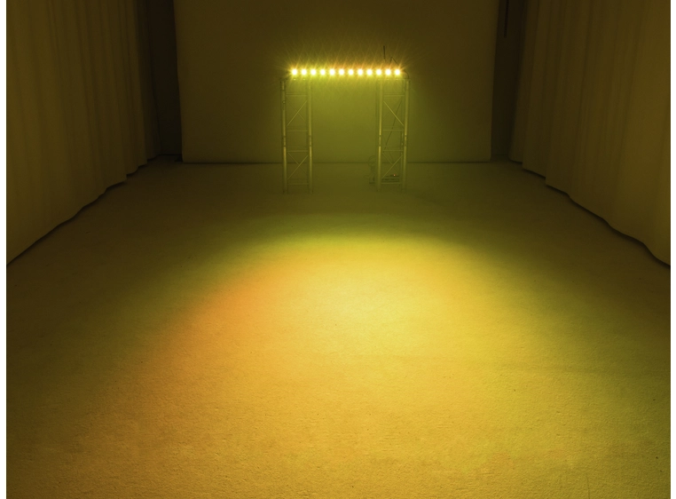 Eurolite LED BAR-12 QCL RGBW Bar 