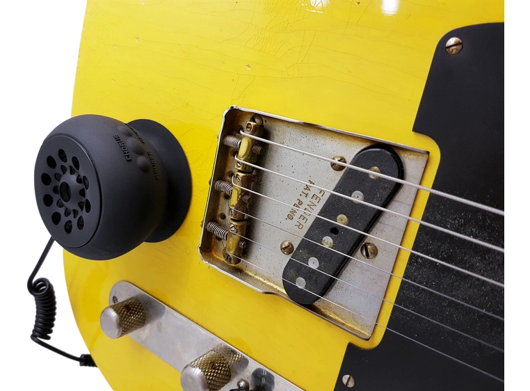 Fluid Audio Strum buddy Portabel guitar amp 