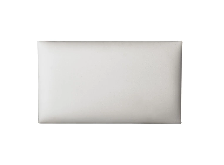 K&M 13824 Setepute for pianobenk 13700-13751. Hvit kunstlær 