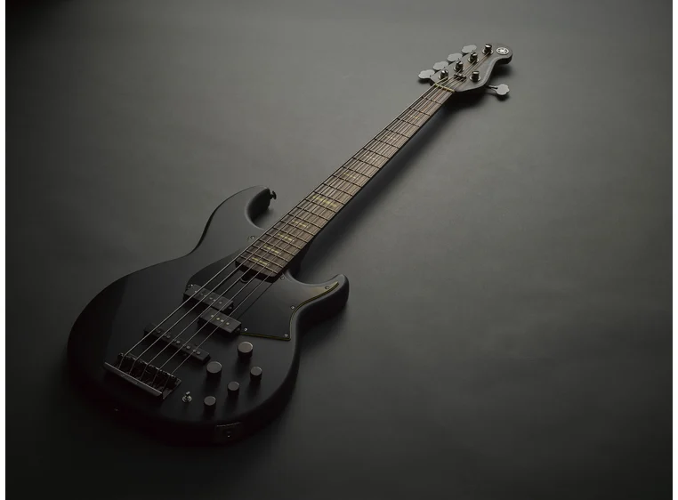 Yamaha BB735A MTBL 5-strengs gjennomsiktig matt svart 