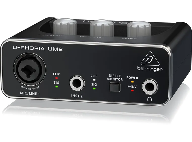 Behringer U-Phoria Studio 