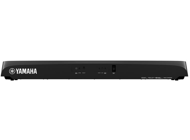 Yamaha DGX-670 svart utførelse