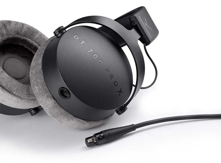 Beyerdynamic DT 700 PRO X 