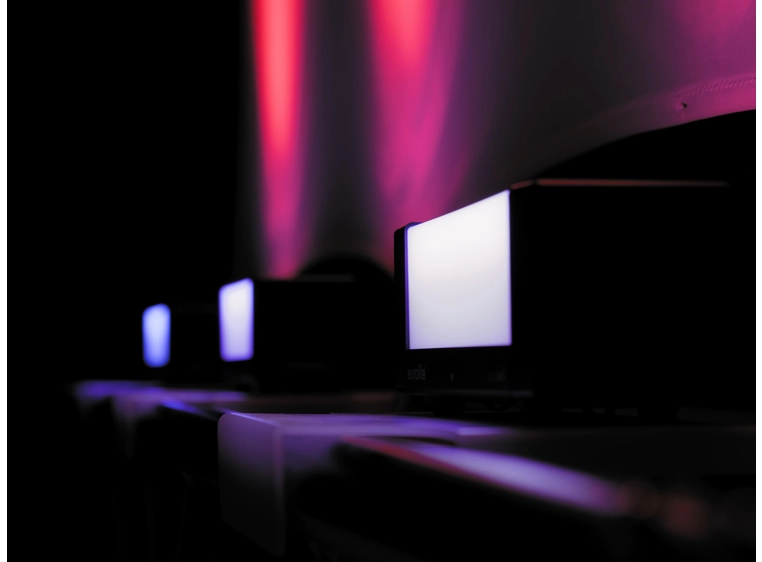 Eurolite AKKU Bar-3 Glow QCL Flex QuickDMX 