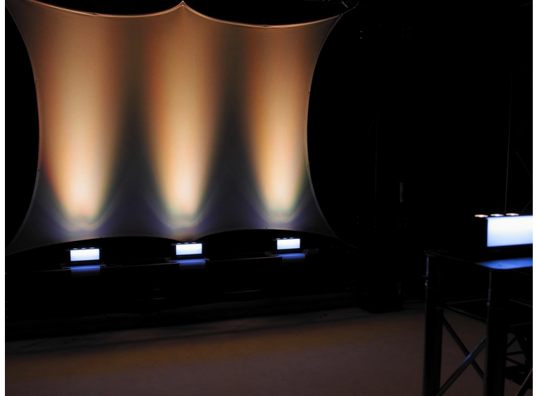 Eurolite AKKU Bar-3 Glow QCL Flex QuickDMX 