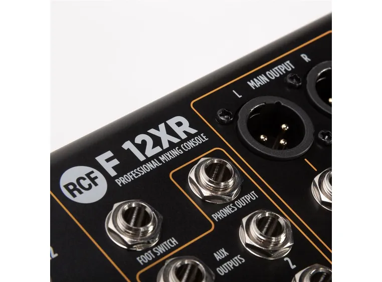 RCF F 12XR mikser m/effekter og opptak 12 kanaler 