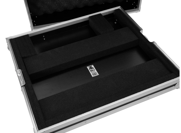 Roadinger Flightcase TRM-422 