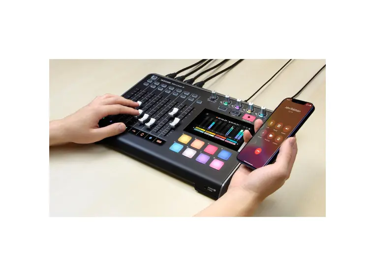 Tascam Mixcast 4 Podkaststudio 