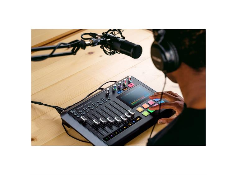 Tascam Mixcast 4 Podkaststudio
