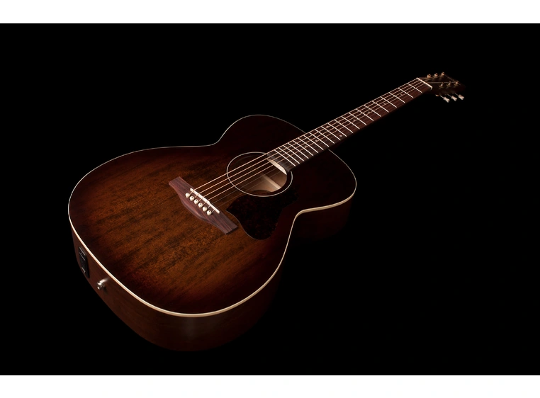Art & Lutherie Legacy Bourbon Burst 