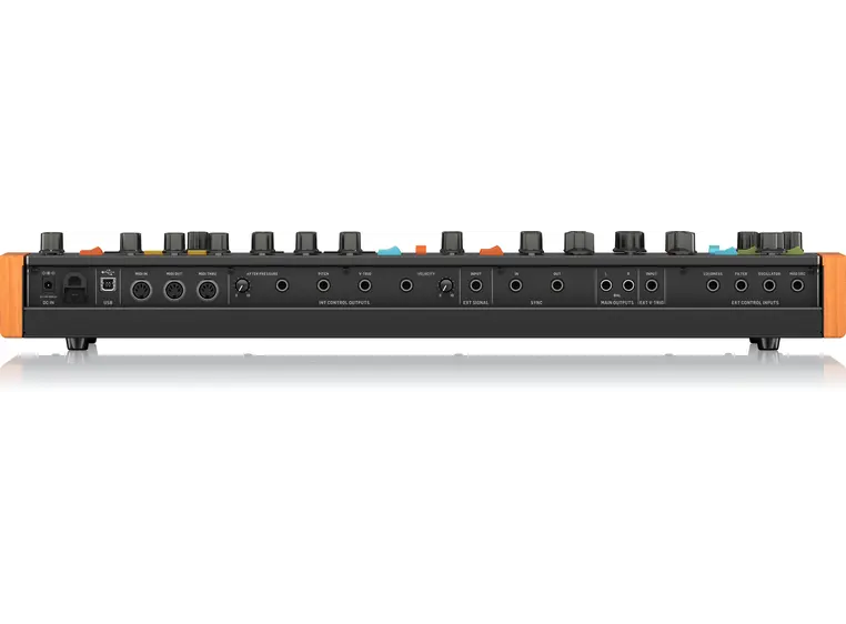 Behringer Poly D 