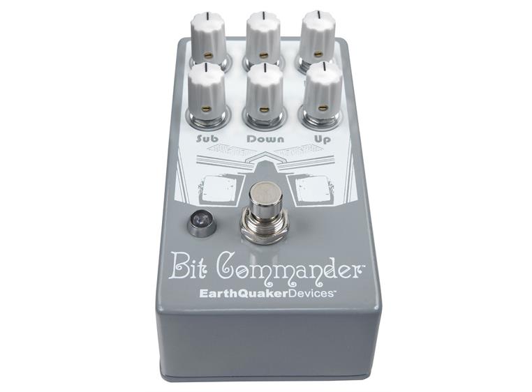 EarthQuaker devices Bit Commander V2 Analog Octave Synth