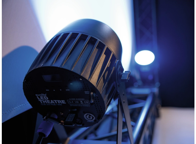 Eurolite LED Theatre COB 200 RGB+WW 