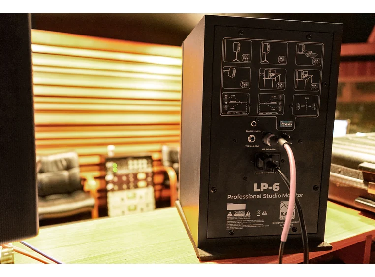Kali Audio LP-6 V2 svart (pris pr stk) 