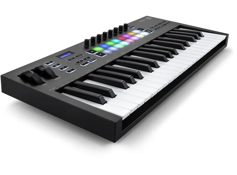 Novation LaunchKey 37 MK3 37 keys, 16 pads 
