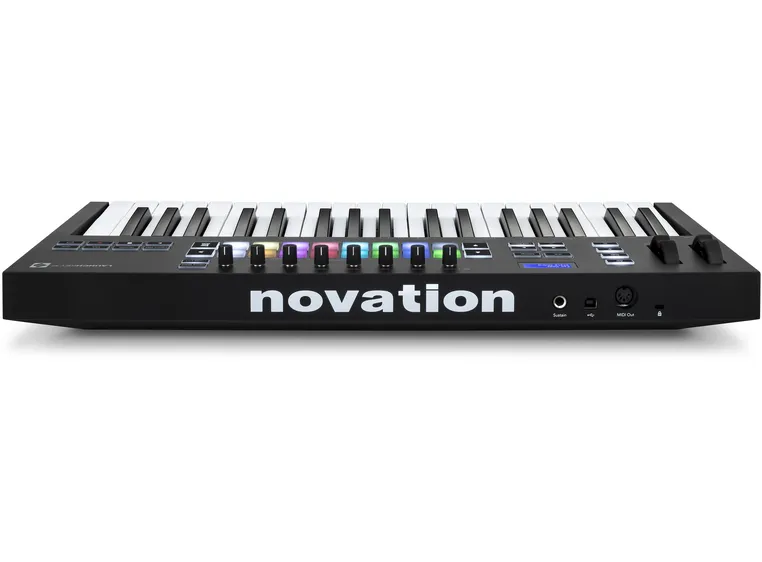 Novation LaunchKey 37 MK3 37 keys, 16 pads 