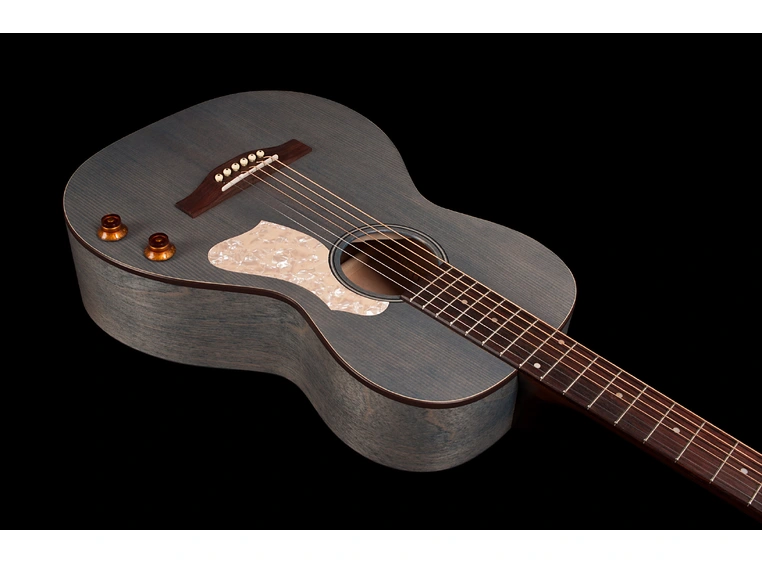 Art & Lutherie Roadhouse Denim Blue Q-Discrete preamp 