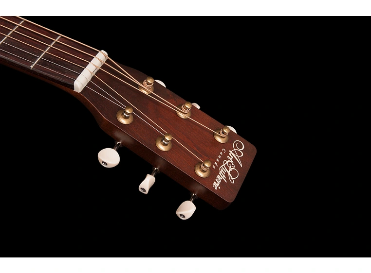 Art & Lutherie Roadhouse Denim Blue Q-Discrete preamp 