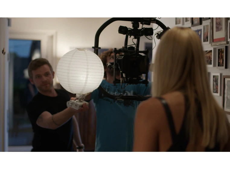 Astera NYX Bulb, sort 10W LED, RGBA+mint, CRMX/RF/Bluetooth 