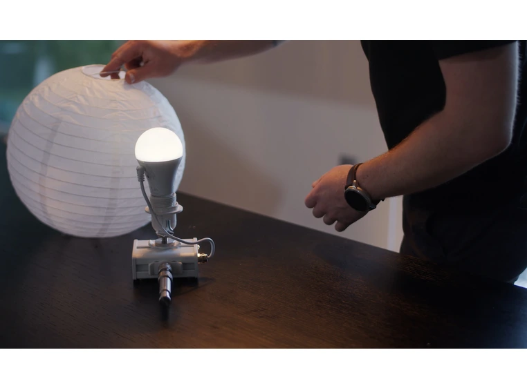 Astera NYX Bulb, sort 10W LED, RGBA+mint, CRMX/RF/Bluetooth 