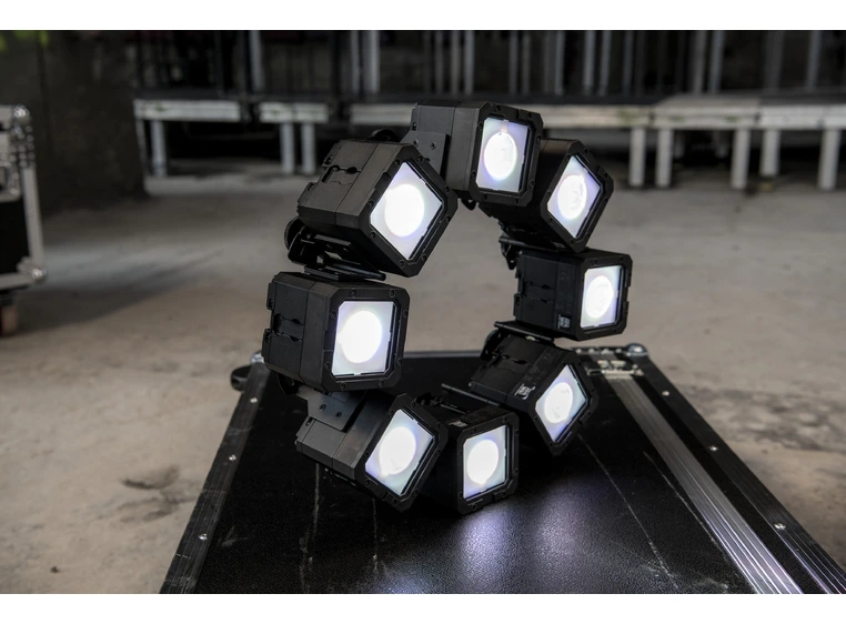 Astera PixelBrick 1x 15W RGB+ Amber+ Mint. CRMX 