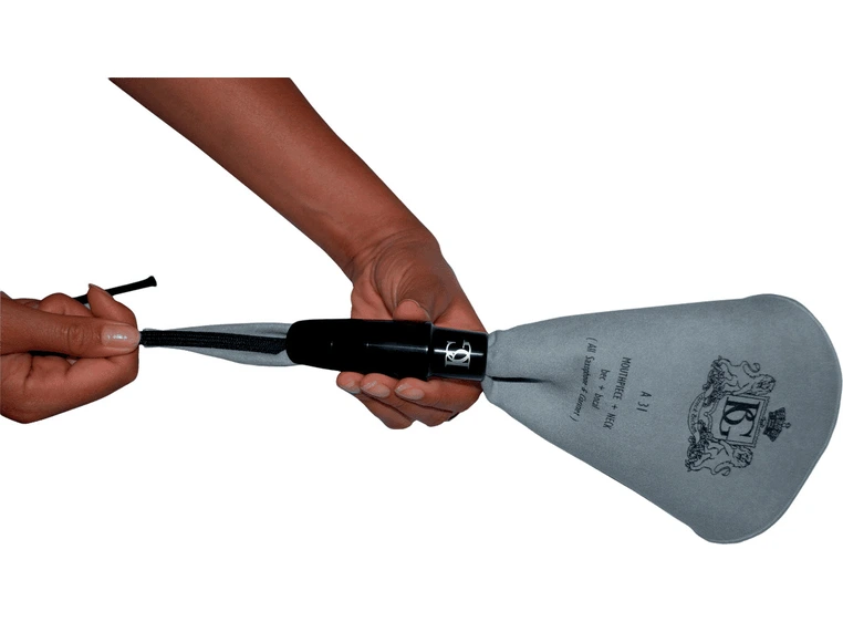 BG A31 Swab sax/clari. mouthpiece and neck swab 