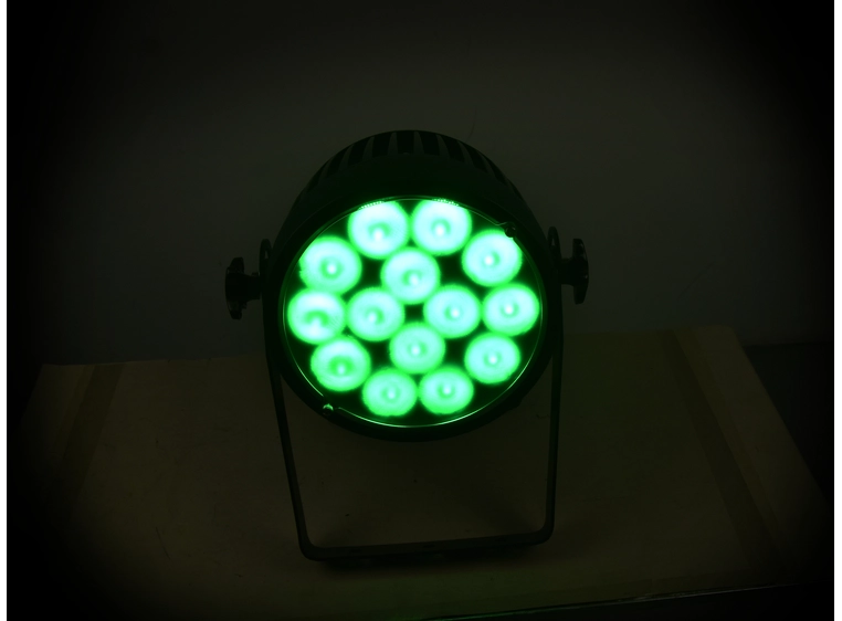 Eurolite LED IP65 PAR 14x10W RGBWA/UV HCL, 15/27/30/60° diffusjons filter 