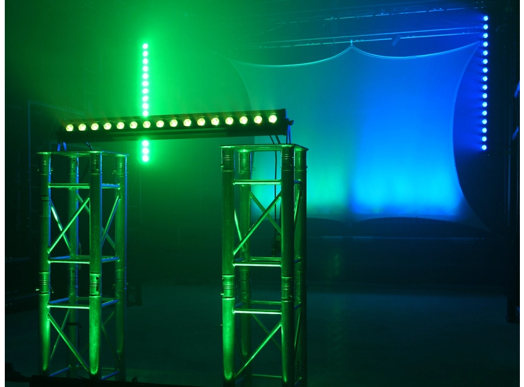 Eurolite LED IP T-Bar 16 QCL Bar 