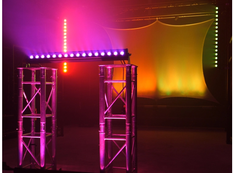 Eurolite LED IP T-Bar 16 QCL Bar 