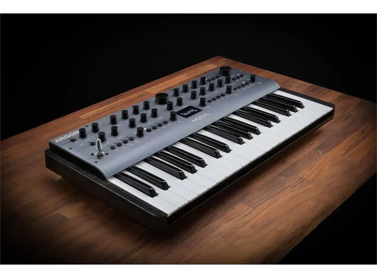 Modal Argon 8 - 37 key Modal Electronics 8 voice synth 