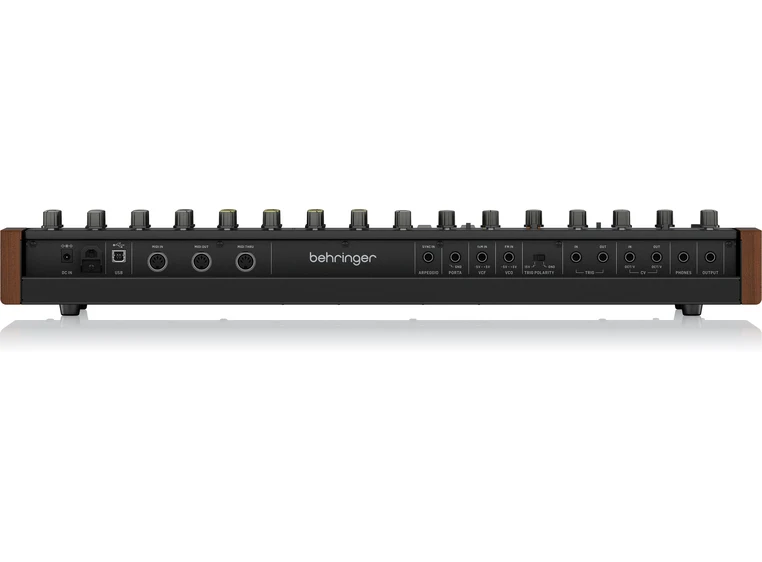 Behringer MonoPoly 
