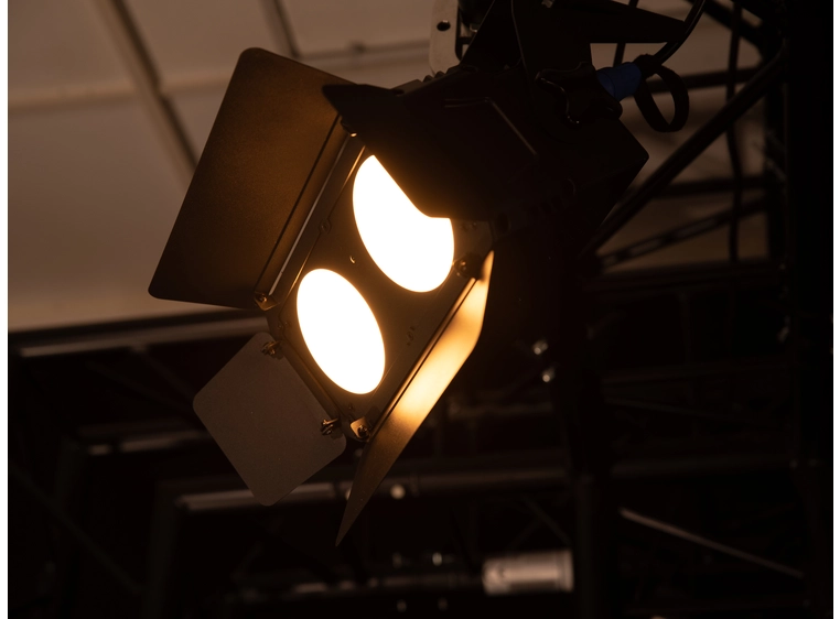 Eurolite LED CBB-2 WW/CW fair light 