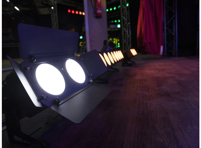 Eurolite LED CBB-2 WW/CW fair light 