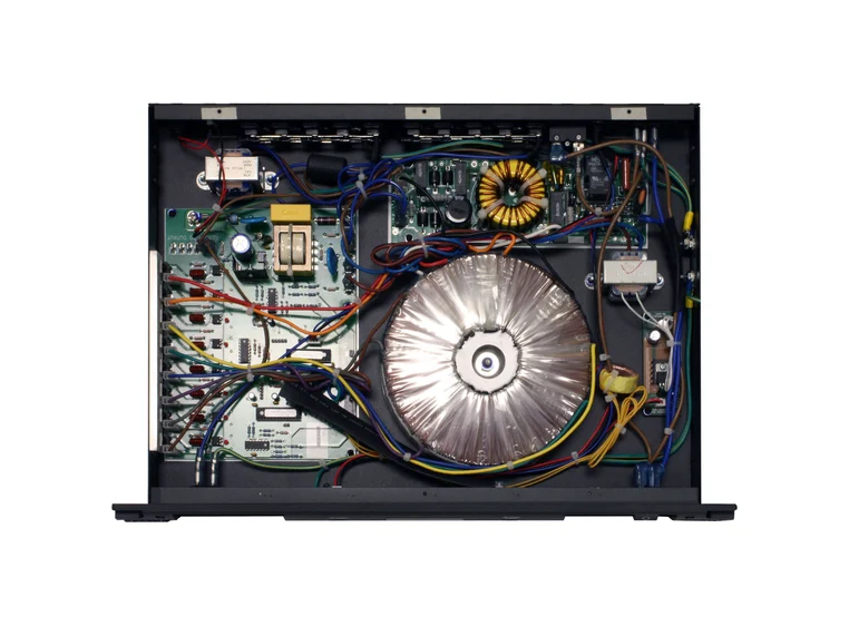 Furman P-1400 AR E Spenningsregulator (174-264V In) 