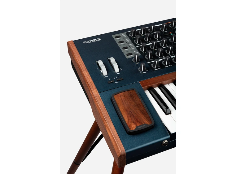 Arturia Polybrute analogue synth 