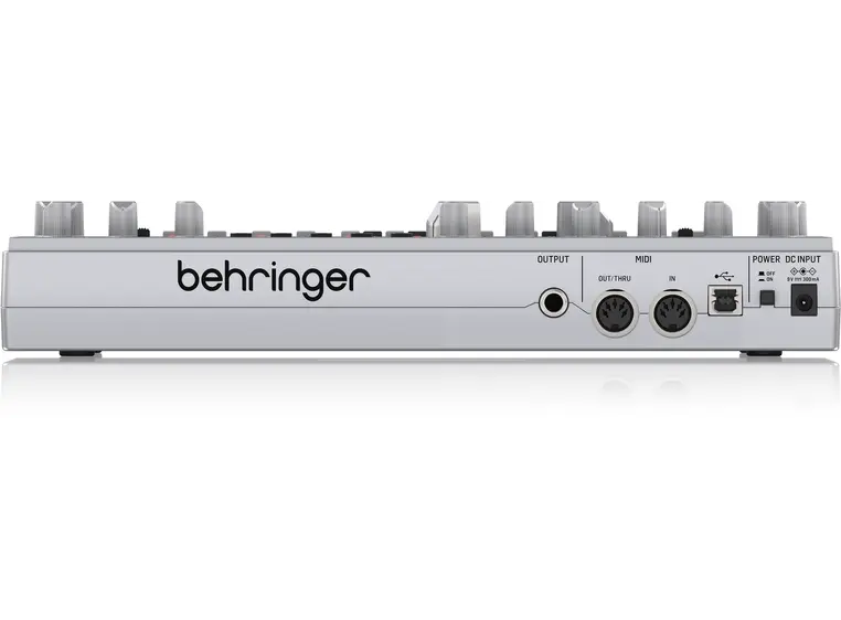 Behringer TD-3-SR Analog Bass Line Synthesizer 