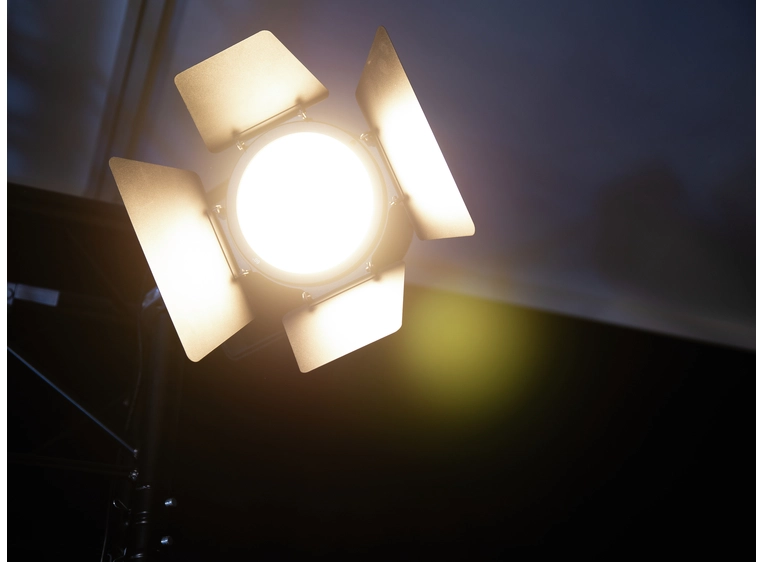 Eurolite LED Theatre COB 200 WW 