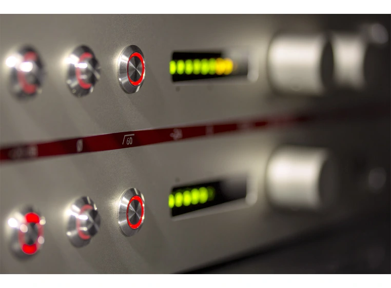 Neumann V 402 2-channel Preamp 