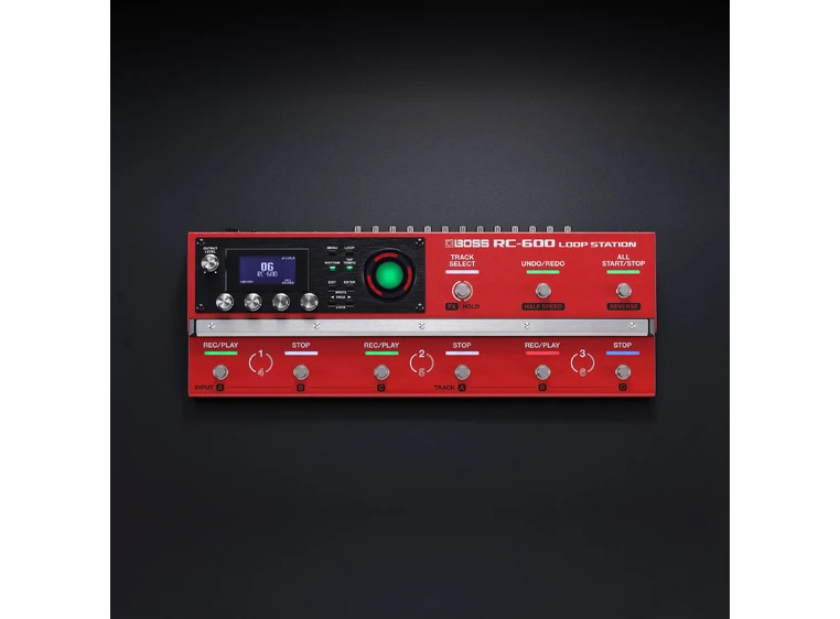Boss RC-600 6 track pedal looper 