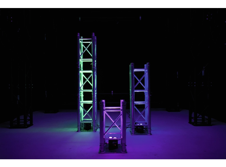 Eurolite LED TL-3 RGB+UV Trusslight 