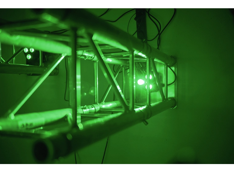 Eurolite LED TL-3 RGB+UV Trusslight 