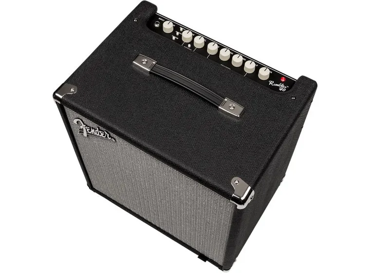 Fender Rumble 40 (V3) svart/sølv 