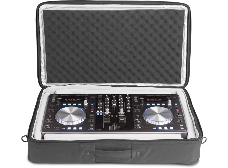 UDG Gear Urbanite Sleeve L Black for MIDI Controller 