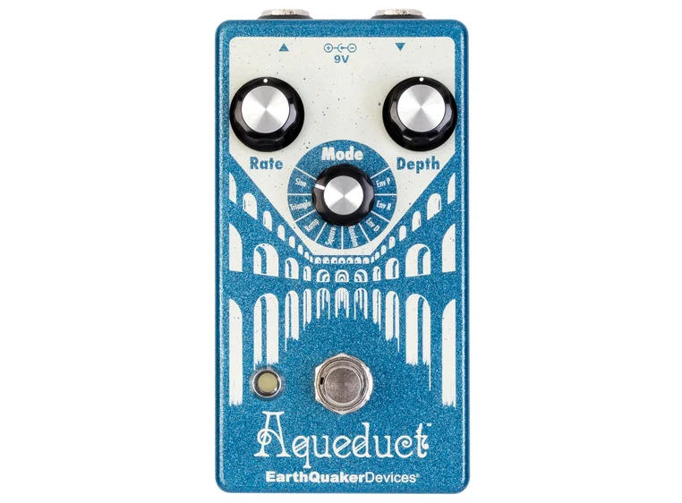 EarthQuaker devices Aqueduct True-pitch Vibrato pedal 